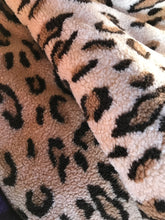 Charger l'image dans la galerie, Pré-commande Pull Léopard