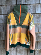 Charger l'image dans la galerie, Pull Carreaux jaune &amp;vert - M/L
