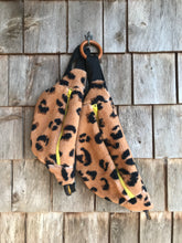 Charger l'image dans la galerie, Mini Banane léopard camel
