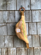 Charger l'image dans la galerie, Mini Banane laine Camel
