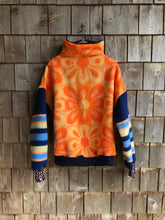 Charger l'image dans la galerie, Pull Orange et Bleu - M/L

