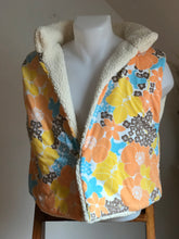 Charger l&#39;image dans la galerie, Gilet Vintage fleuri
