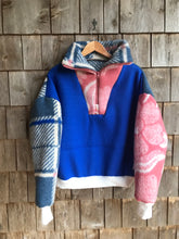 Charger l'image dans la galerie, Pull Bleu &amp; Rose - M/L
