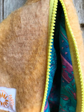 Charger l'image dans la galerie, Mini Banane laine Camel
