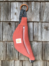 Charger l'image dans la galerie, Mini Banane terracotta
