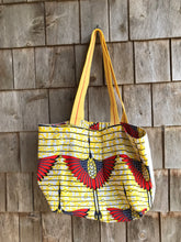 Charger l'image dans la galerie, Tote-bag Wax jaune
