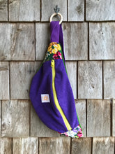 Charger l'image dans la galerie, Petite Banane velours canevas
