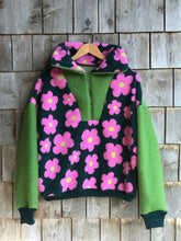 Charger l'image dans la galerie, Pull Fleur Vert - M/L
