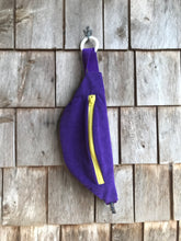 Charger l'image dans la galerie, Mini Banane Velours Mauve
