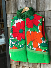 Charger l&#39;image dans la galerie, Gilet Vert et Rouge M/L
