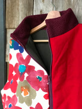 Charger l&#39;image dans la galerie, Gilet Rouge et fleurs M/L
