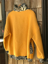 Charger l&#39;image dans la galerie, Pull Jaune et noir - M/L

