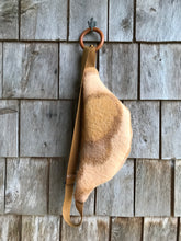 Charger l'image dans la galerie, Mini Banane laine Camel
