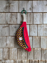 Charger l'image dans la galerie, Petite Banane Wax Rouge
