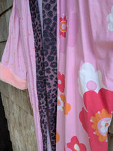 Charger l'image dans la galerie, Kimono rose et léopard
