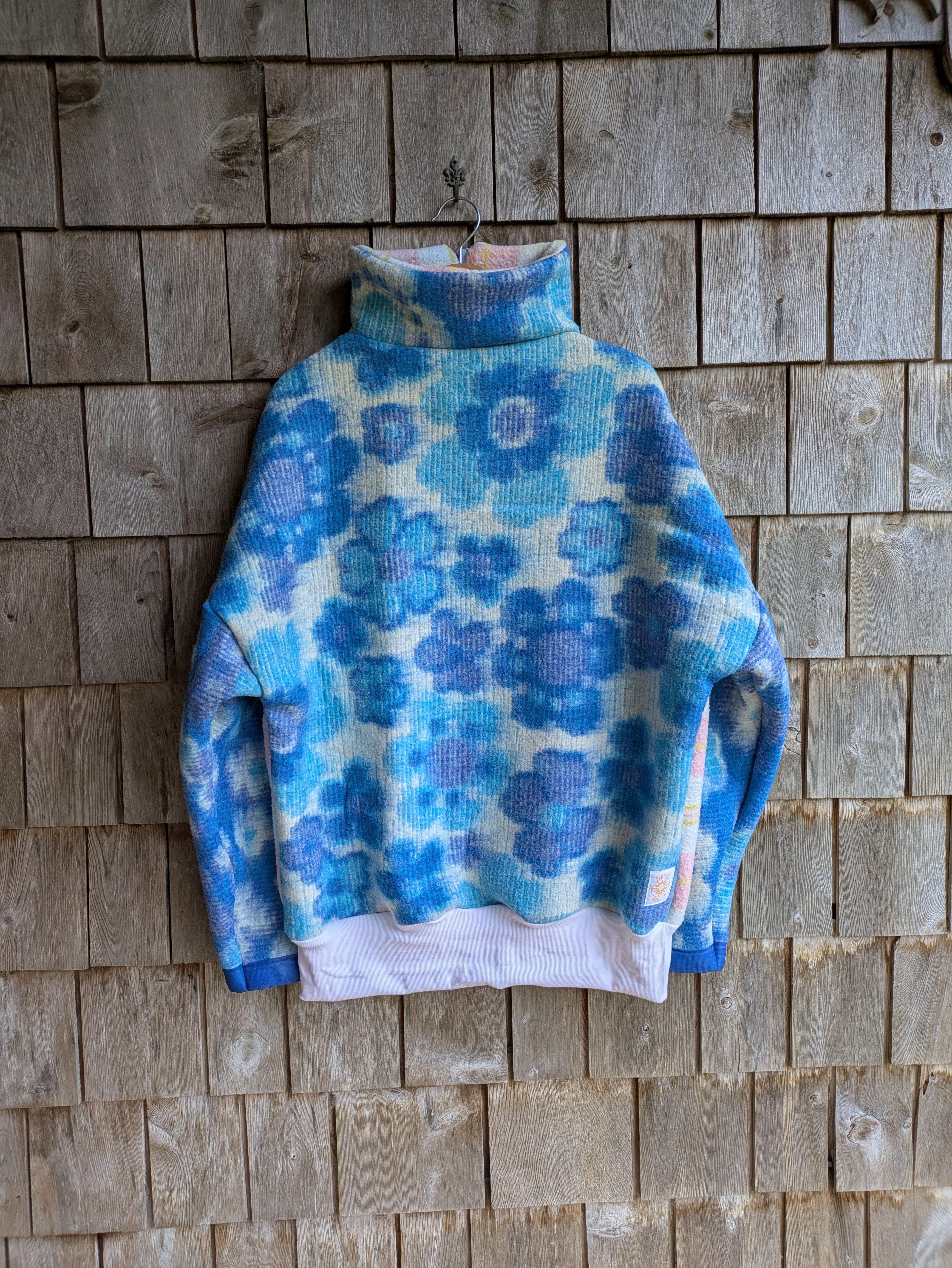 Pull bleu & rose - L/XL