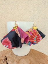 Charger l'image dans la galerie, Grandes Boucles Corolles
